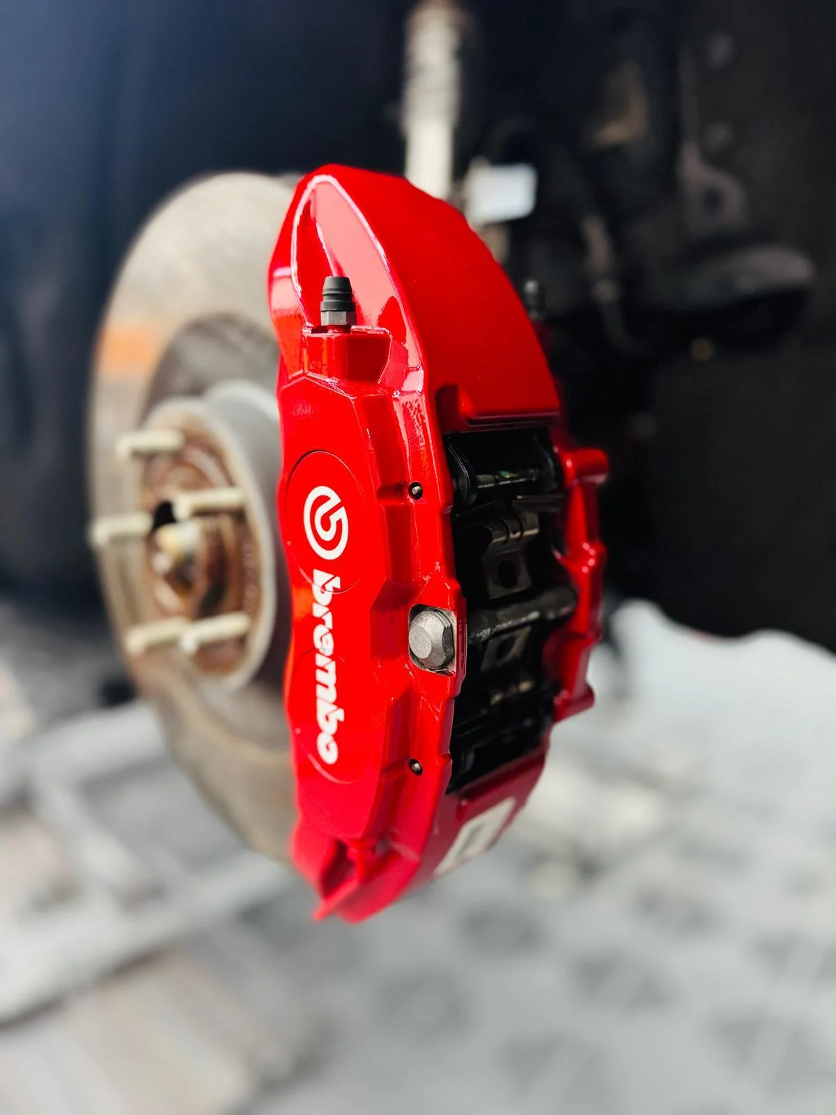 Bremssättel mit Logo