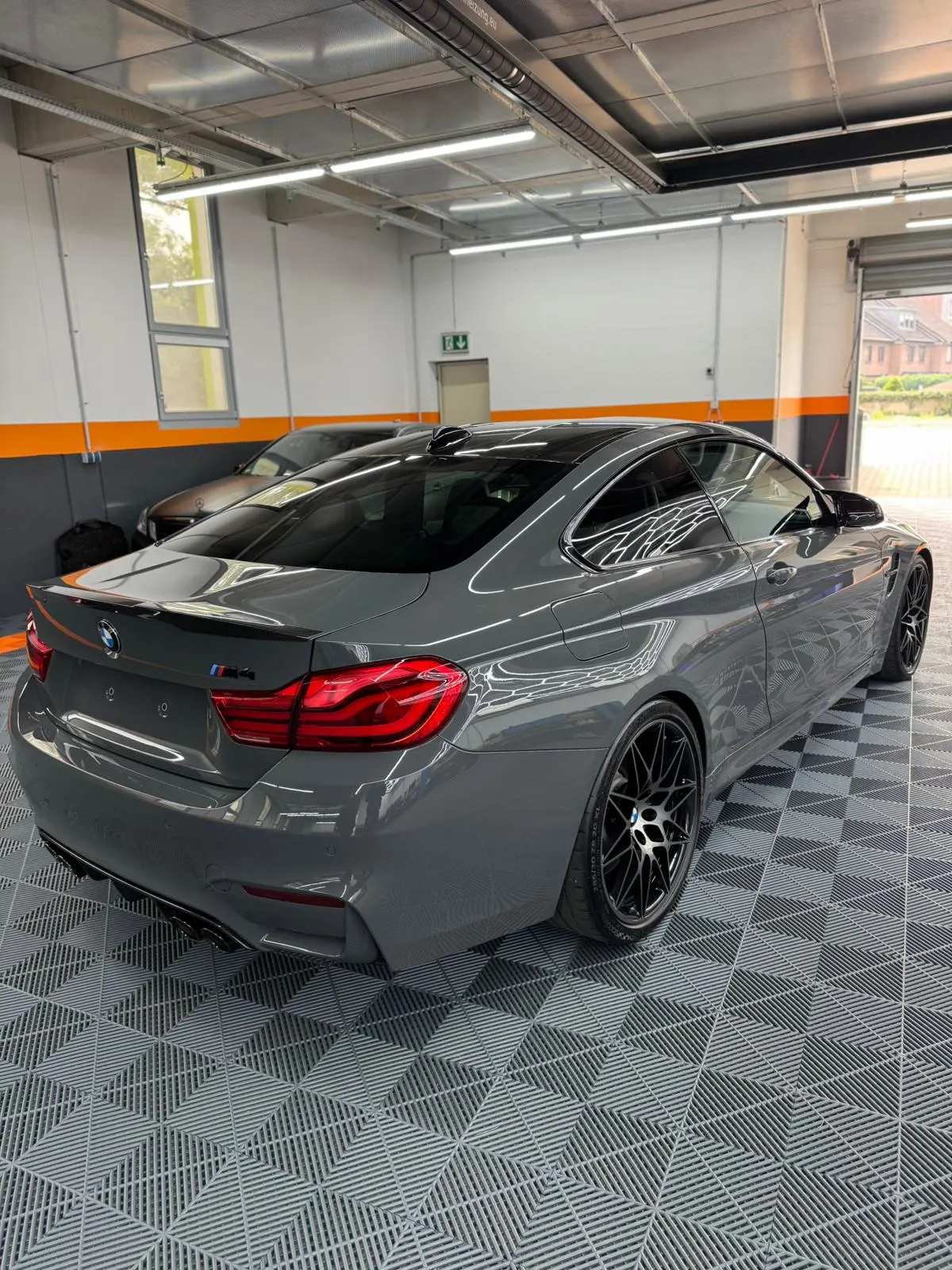 Auftragen der Keramikversiegelung