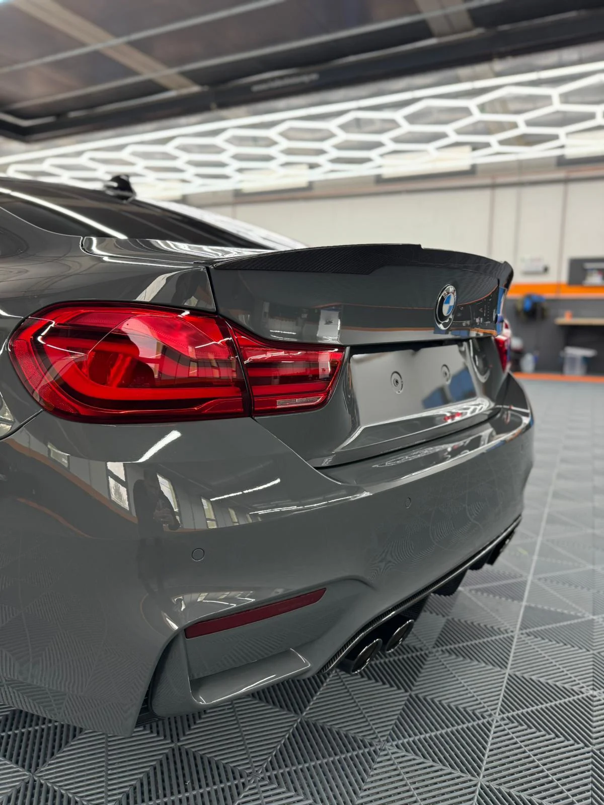 Lotuseffekt - Wasser perlt ab