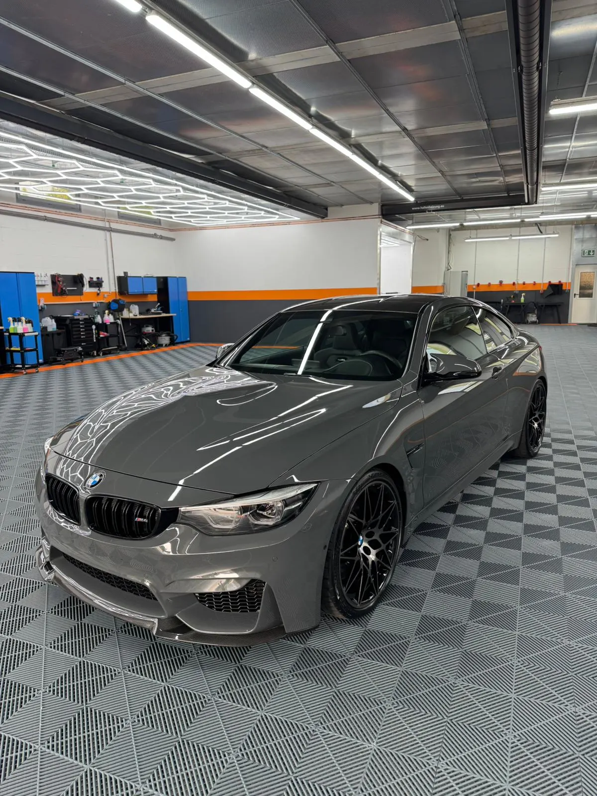 Detailarbeit an Kanten